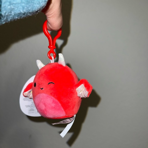 New Karlie the Devil Bat Squishmallows clip - Picture 2 of 3